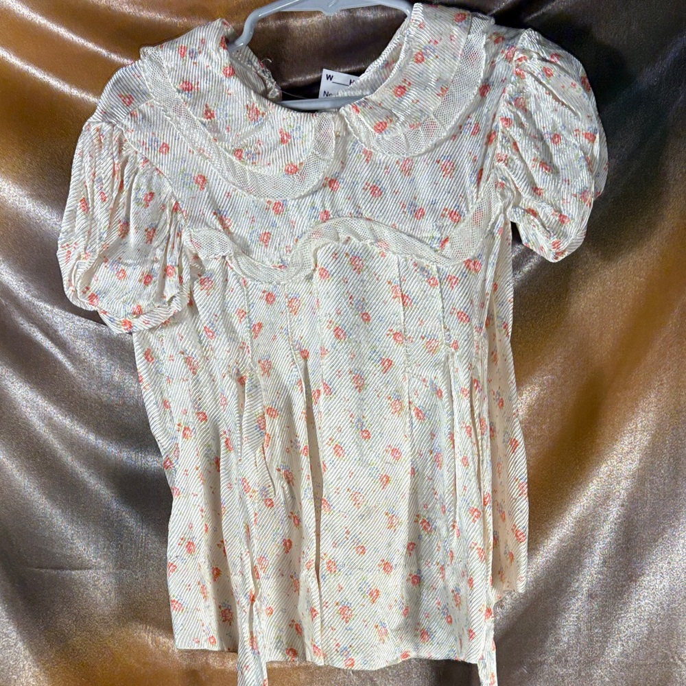 Vintage satin Floral Cream child's Top with attached belt 151